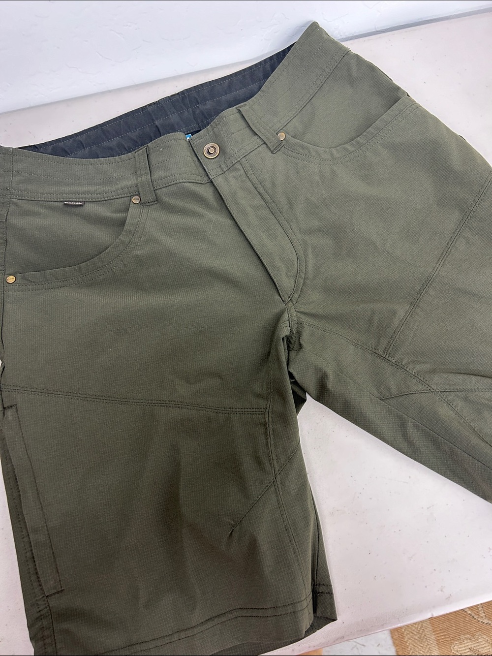 Men's Kuhl Olive Green Utility/Hiking/Casual Shorts Size 34